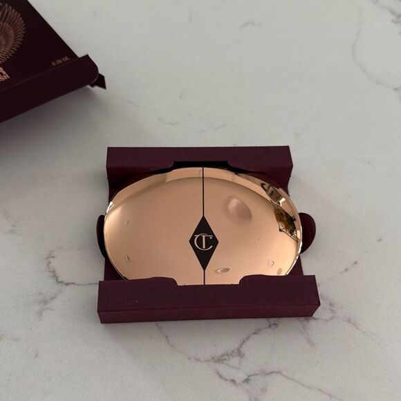 Charlotte Tilbury Airbrush Flawless Finish Refillable Setting Powder in 3 Tan - Picture 7 of 7